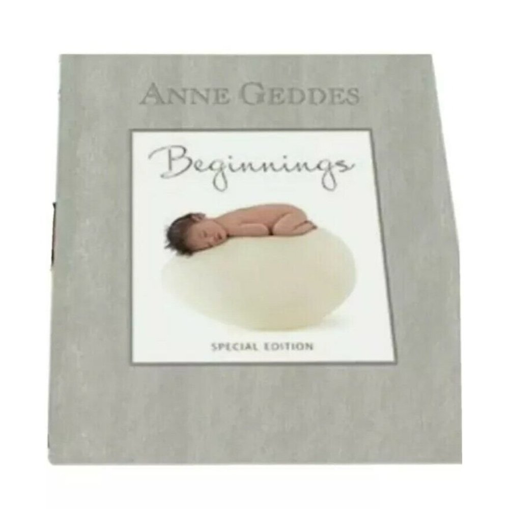 NEW / SEALED..Beginnings Special Edition by Anne Geddes:** Baby Book. ECONO SHIP